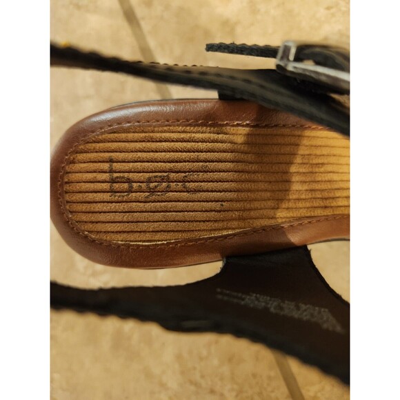 B.O.C. Black NATASHA Closed Toe Buckle Mule Clogs Size 9 M - Picture 5 of 7